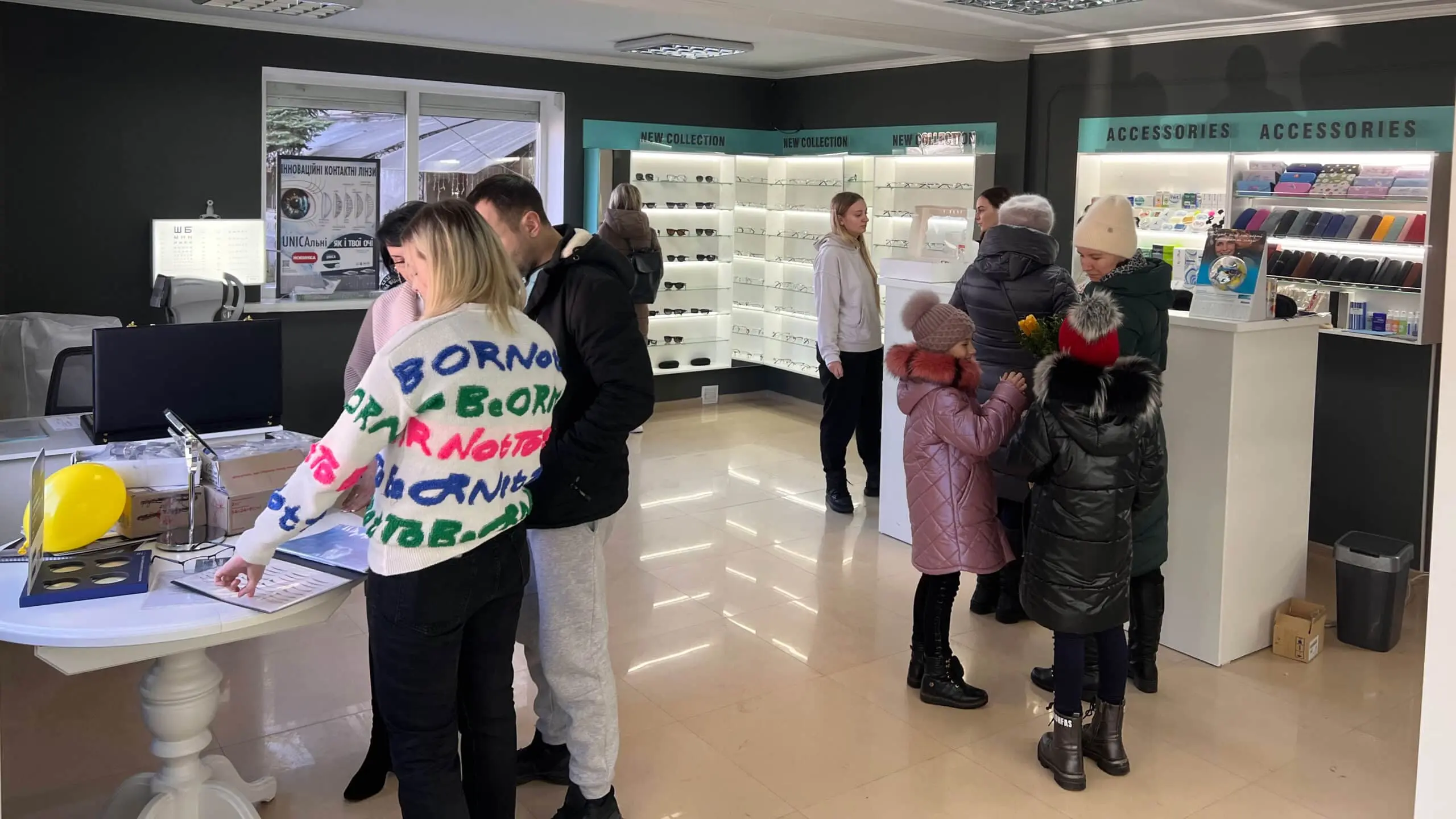 optika novyy rozdil zir okulyary kontaktni linzy 2023 scaled 1